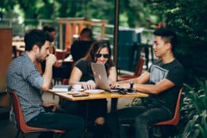 best side hustles for teens and college students